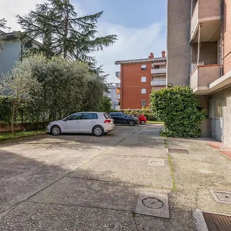 Apartamento Elegant Apartment,